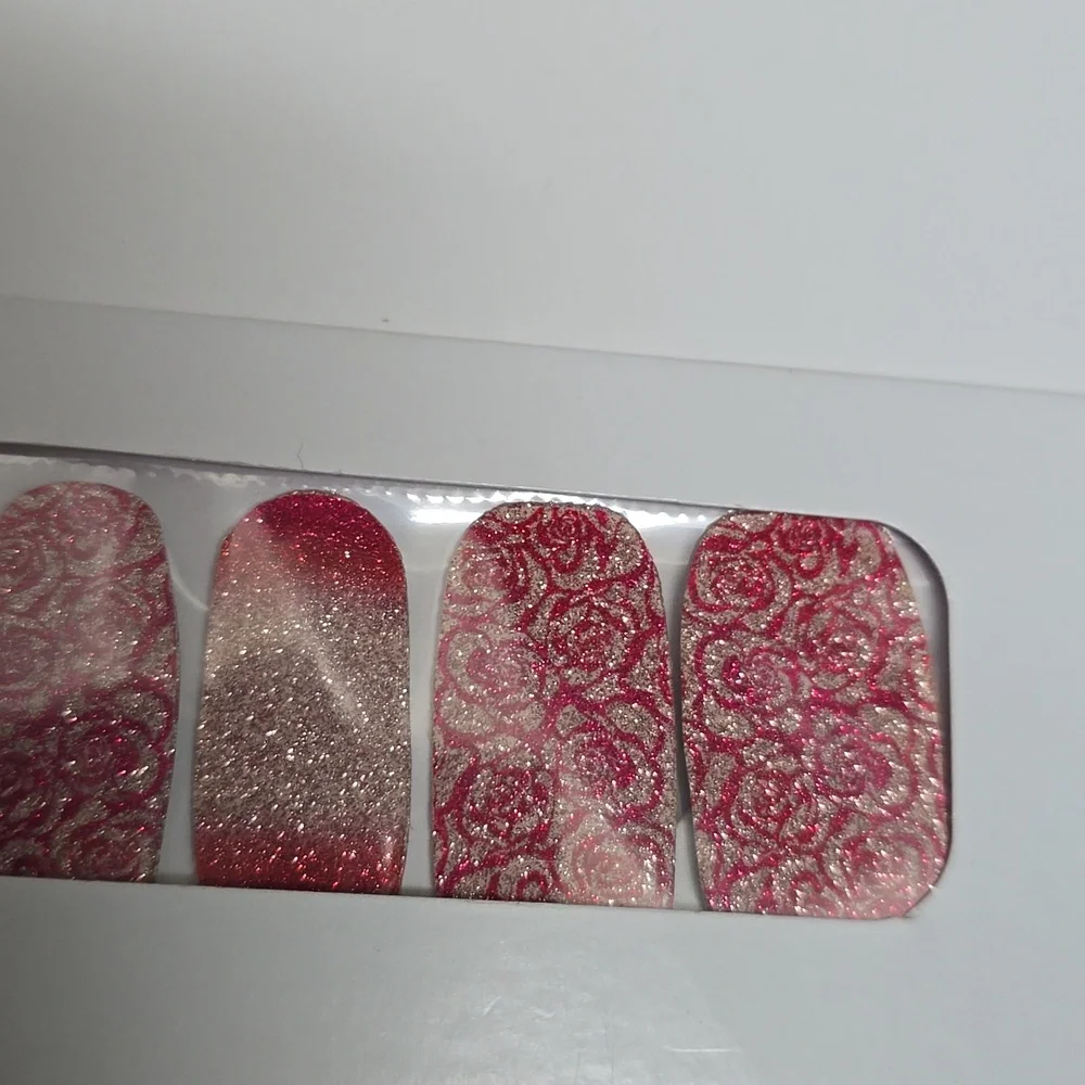 Color Street ROSE ALL DAY Press On Nails 100% Real Polish